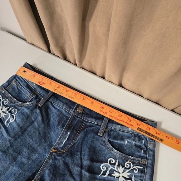 Driftwood Jeans Womens 28 Blue Embroidered Floral Raw‎ Hems Medium Wash Stretch - Picture 9 of 14